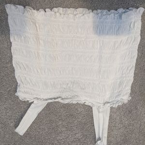 White, ban crop top